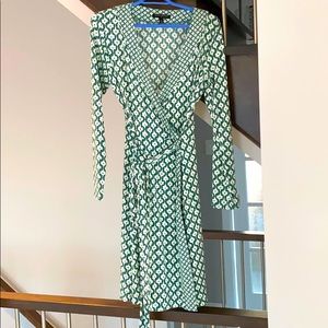 Banana Republic wrap around dress
